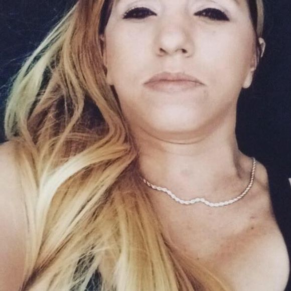 Meet your Posher, Jennifer - Picture 1 of 1